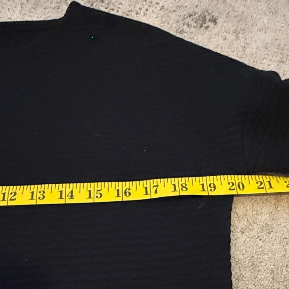 (230)Fabletics Black Ribbed Sweatshirt - Picture 3 of 3
